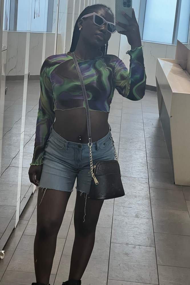 Anjolaaa's fit featuring Pretty Little Things