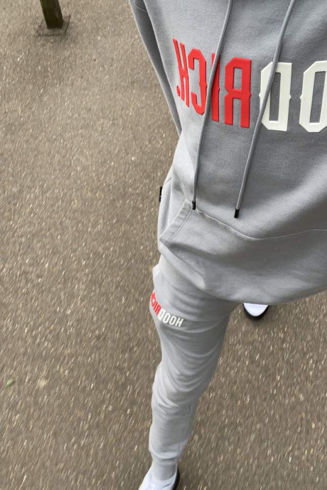 Alexbott's fit featuring Hoodrich