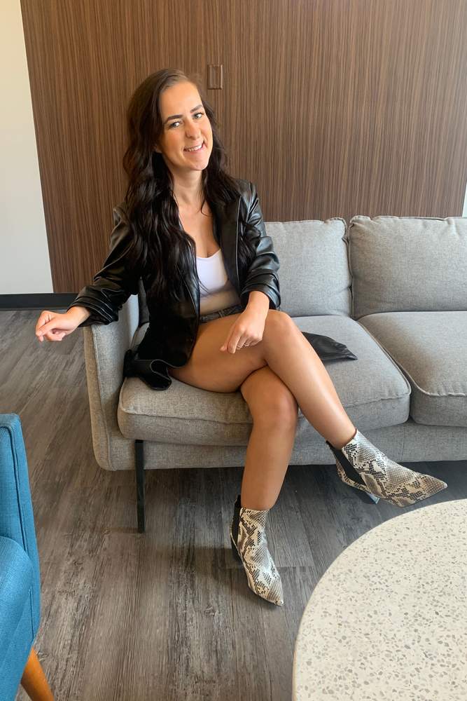 contentwithmorgan's fit featuring Amazon, Steve Madden, Levi's | [object Object], [object Object], [object Object], [object Object]