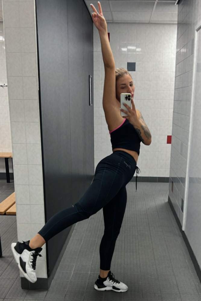 LaviniaChiriac's fit featuring Y-3, Elle, ASOS | 6605769e2b46b08b0c32638c