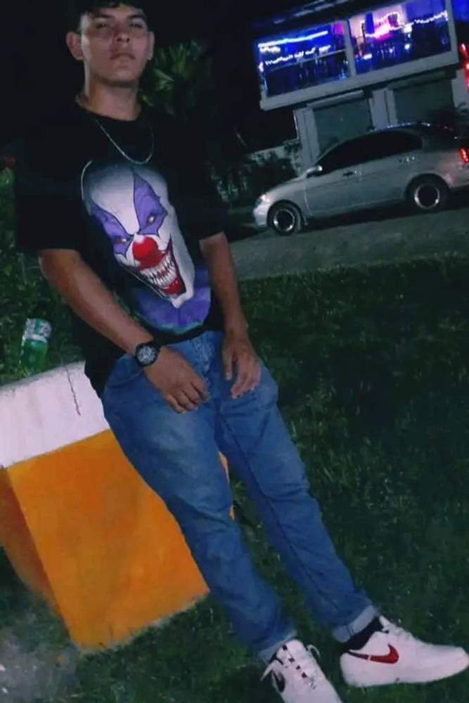 Brayan1's fit featuring Nike, Three Seasons Maternity, Fit Jeans | [object Object]