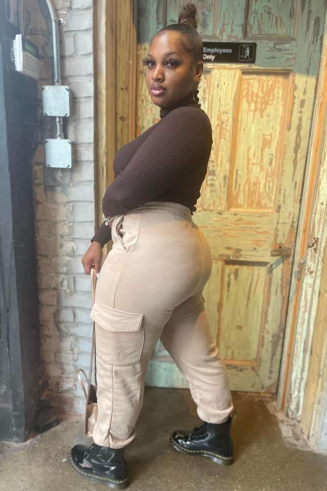 TerriaMarshee's fit featuring Dr. Martens, Telfar, Fashion Nova, Uniqlo | [object Object], [object Object], [object Object]