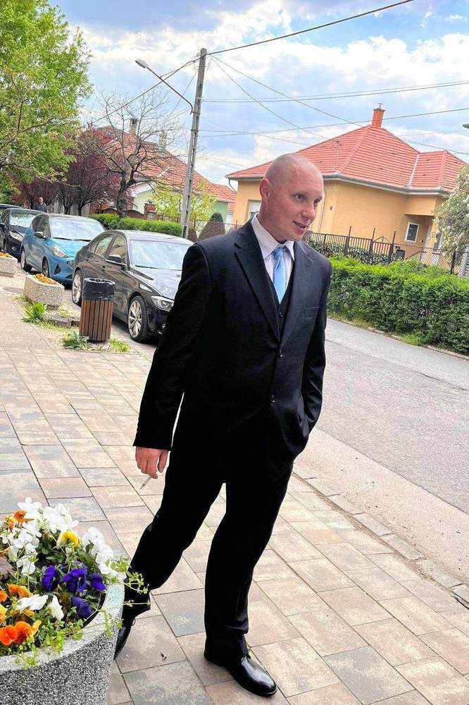 Panto's review for manfinity mode men 1pc single button blazer & 1pc suit pants