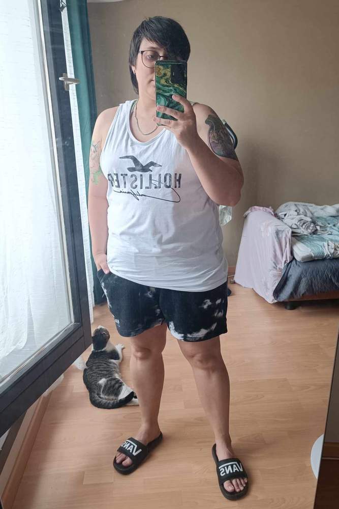 Taylahun's fit featuring Hollister, Vans | athletic