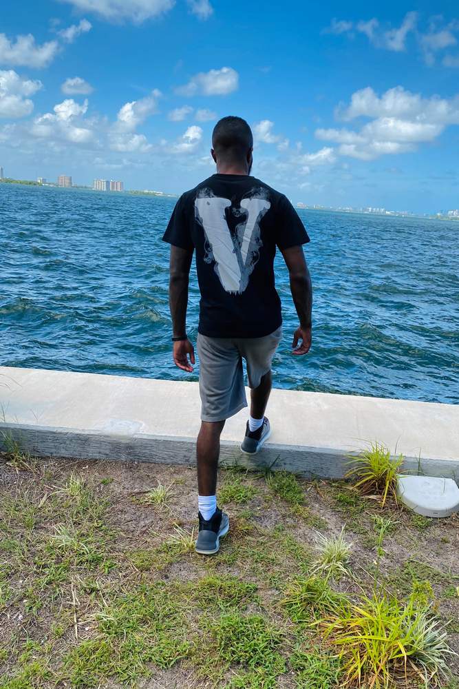 Relliano12's fit featuring Goat, Adidas, VLONE | 60bc2ef008c4e42db6585daa, 6058c05ca89de8060b148389, 60bfdd15cba3ed031a493529