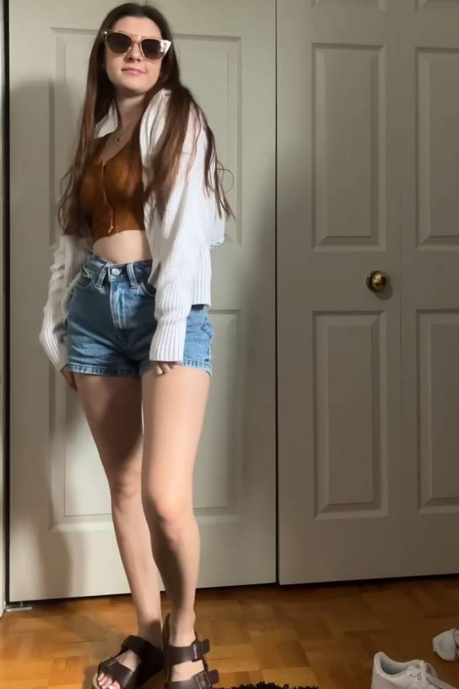 madisonsecord's fit featuring Aerie, Abercrombie & Fitch, Birkenstock, Sojos