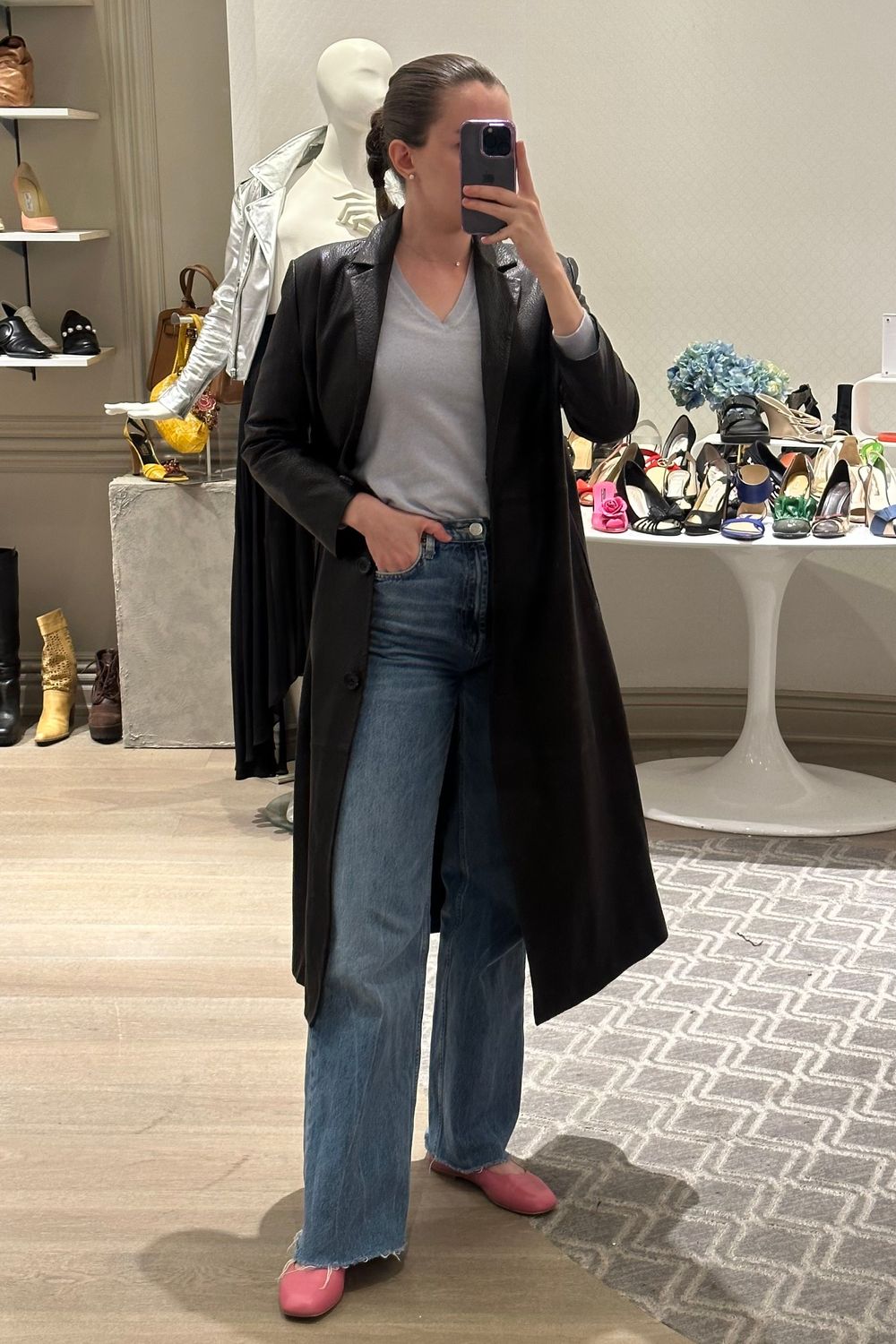 Post featuring Basic organic cashmere V-neck jumper