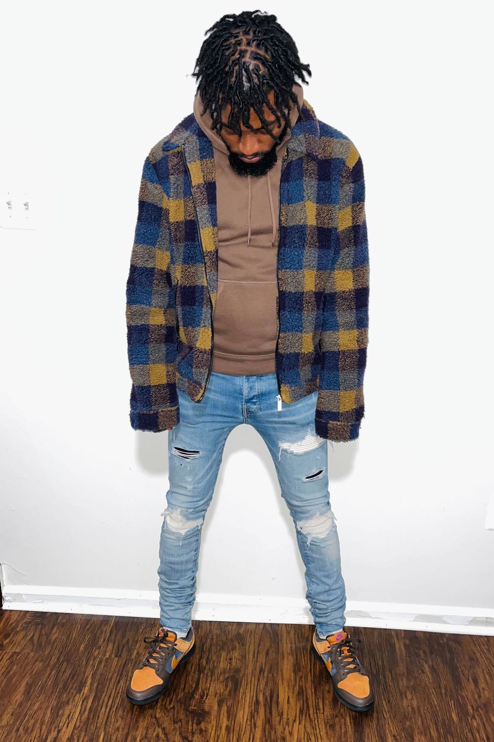 Relliano12's post featuring AMIRI, Goat, GAP. Feeling streetwear, trendy, swaggy