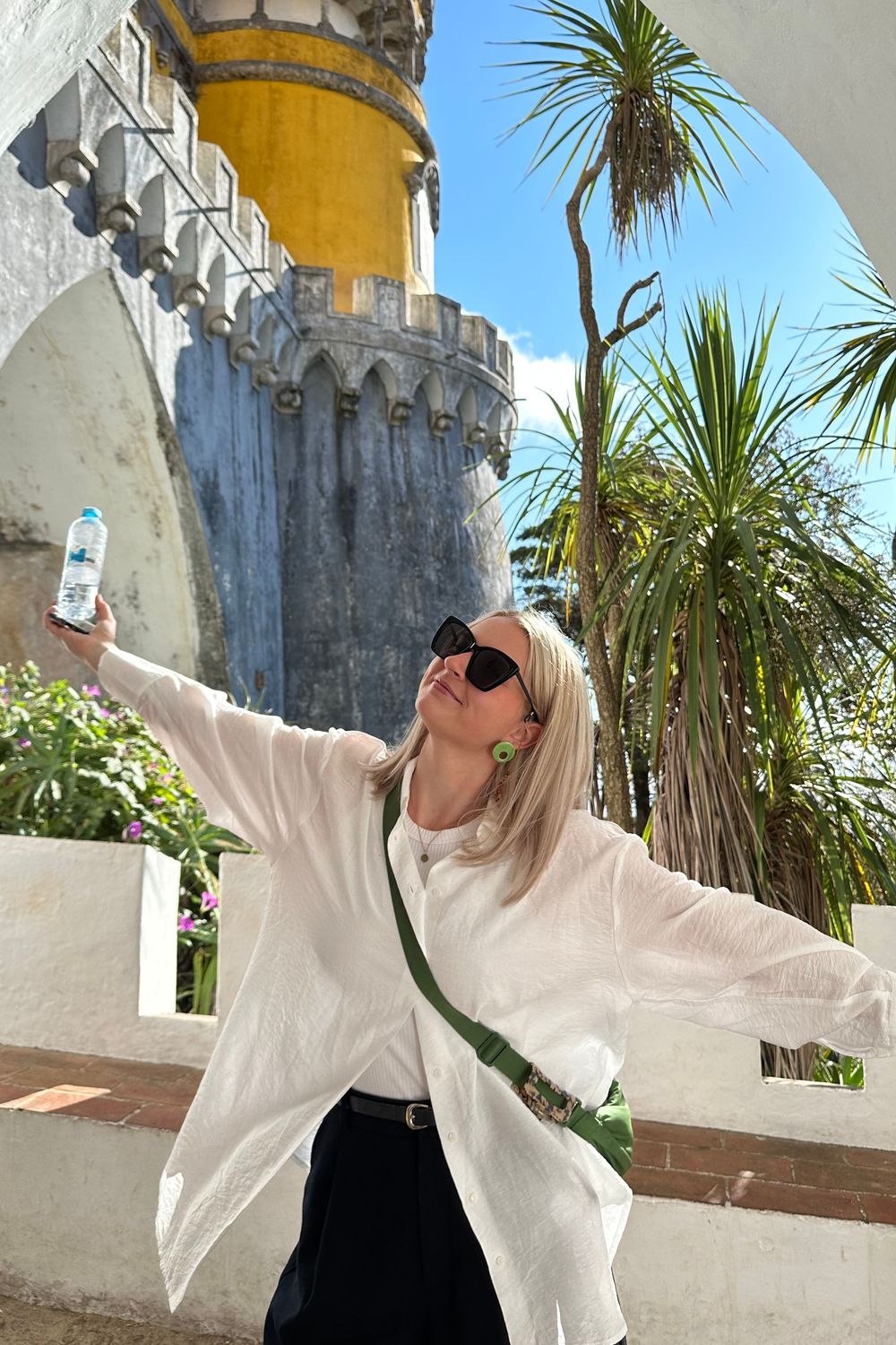 Post featuring BECKY II - BLACK + DARK SMOKE POLARIZED SUNGLASSES