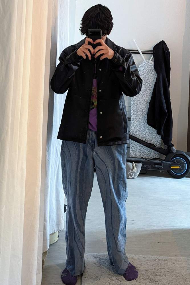 Shayan's review for Gestreifte Baggy-Jeans mit Cut-Outs