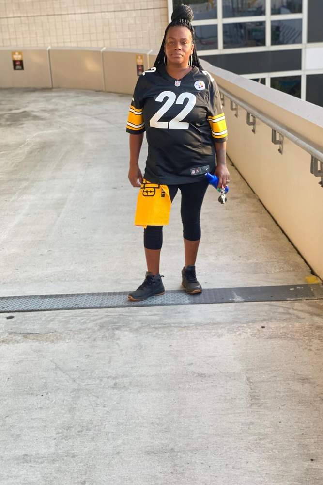 Doralicia49's fit featuring Fanatics