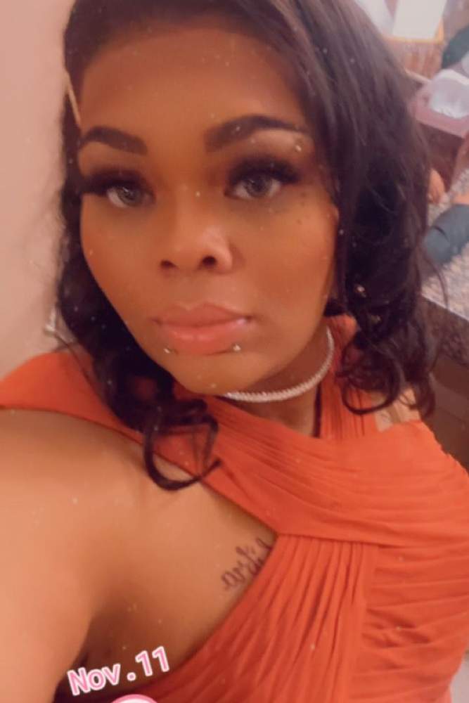 Keekey32's fit featuring Azazie | [object Object]