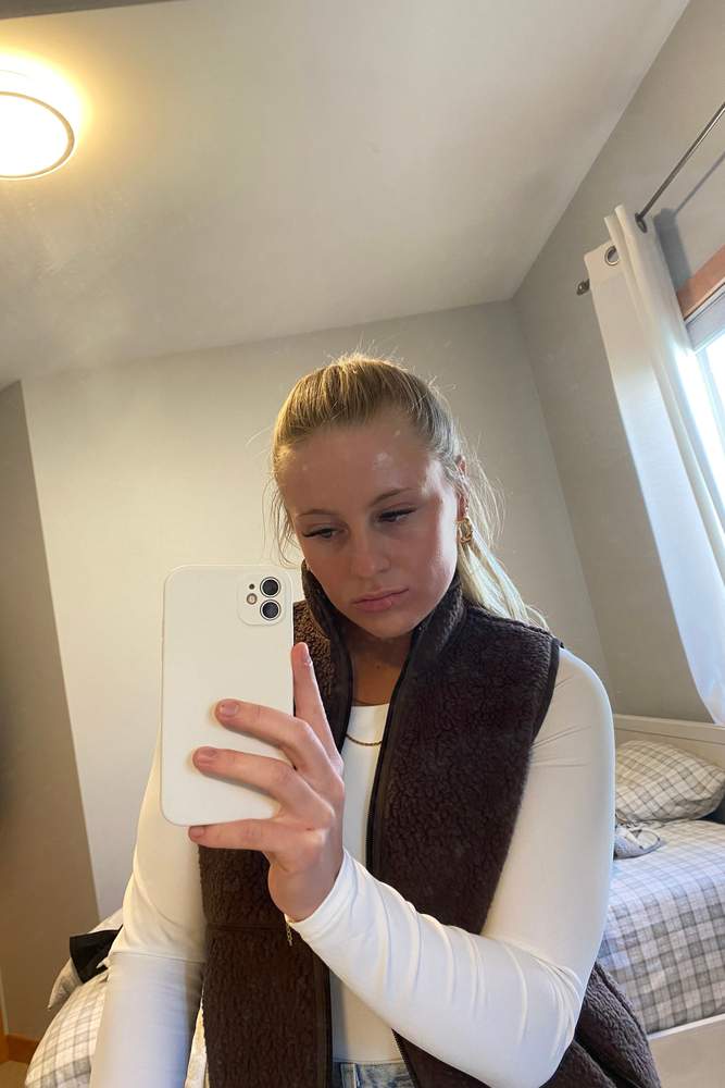 Mikaelaboyle's fit featuring Aritzia, Amazon Basics | 60a5c6b12b6a86b148643981, 61950b03a71ad69980d4a7d5, 6058c05ca89de8060b148389, 608f71297242cabb012a30e7, 626a10a22a349a829cc764e6, 61f8745d79f595c41f76c5a5