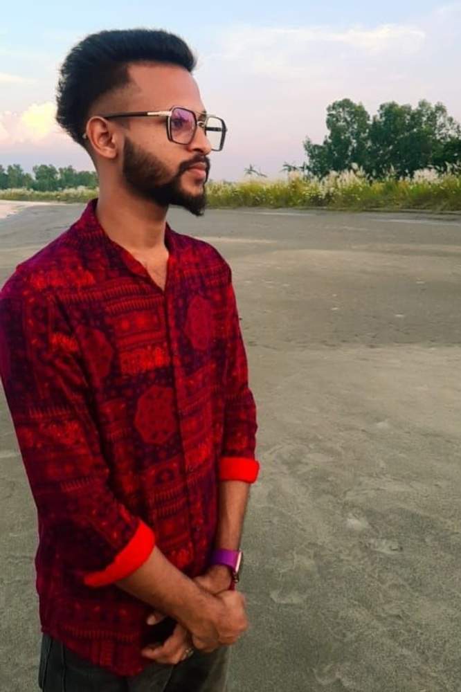 Jisan's fit featuring Gucci, easy street, Apple, Levi's | [object Object], [object Object], [object Object], [object Object], [object Object]