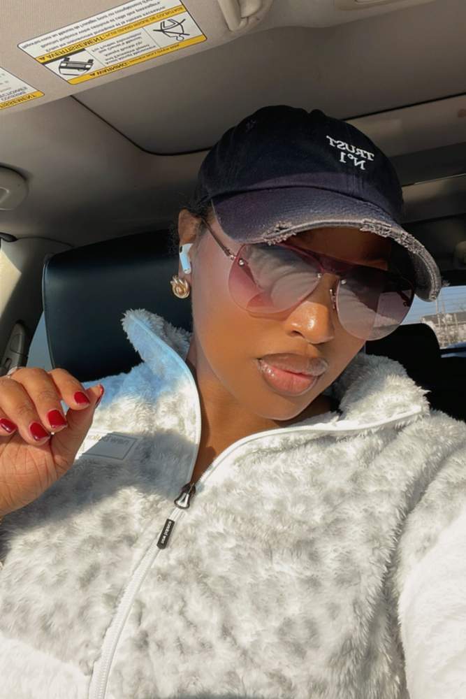 TerriaMarshee's fit featuring Forever 21, New Balance