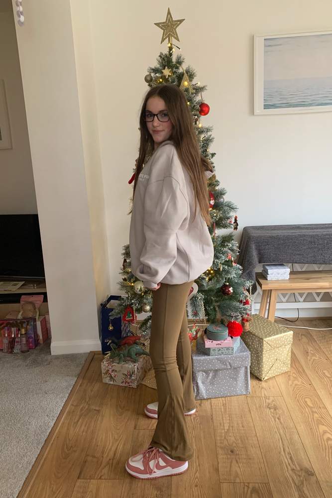AlexaDrakes's fit featuring Pretty Little Thing, Nike, White Fox Boutique