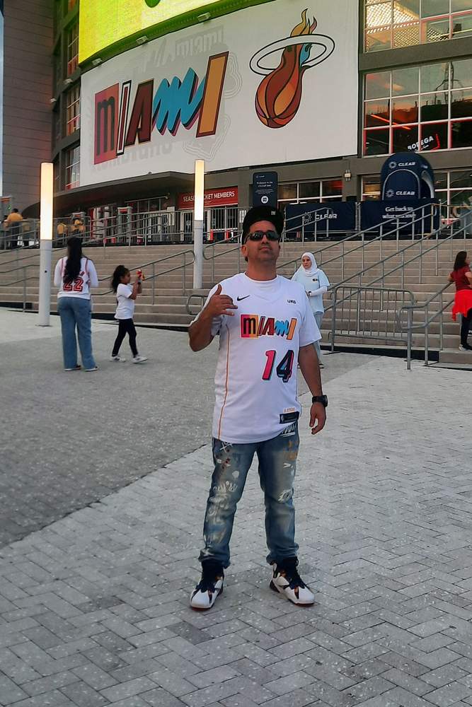 Ticosauce's fit featuring Nike, New Era, Jordan | [object Object]