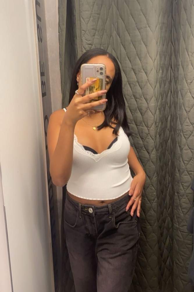 Leelclara's fit featuring Urban Outfitters