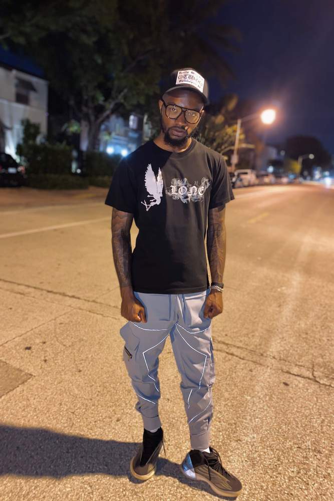 Relliano12's fit featuring VLONE | 60878ee58296ac83a0251342, 6509225f9fc7da554de852af