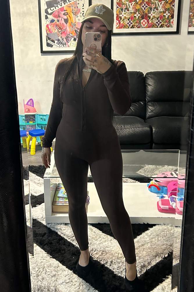 Always86's fit featuring Aritzia