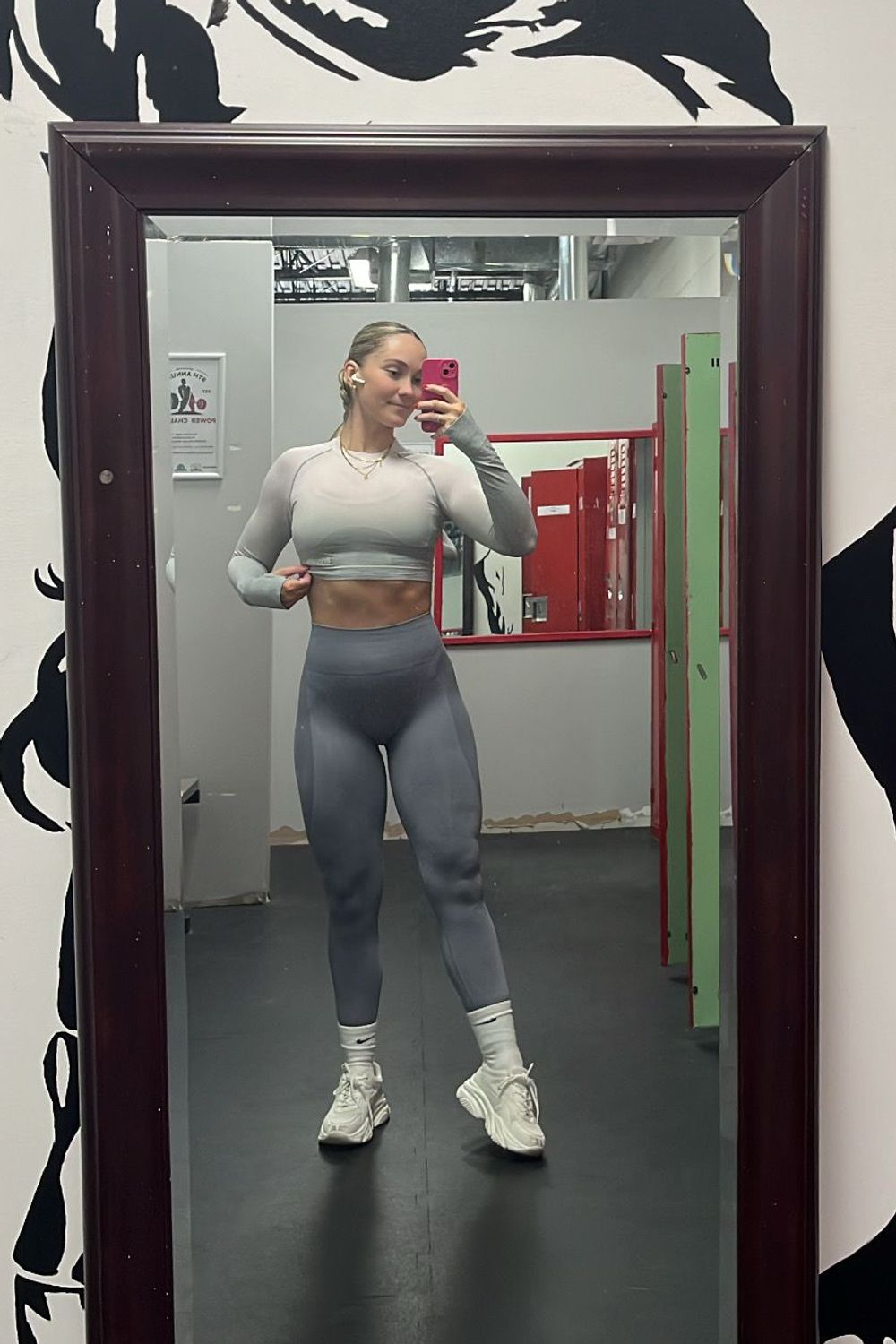 Post featuring Grey Contour Seamless Leggings