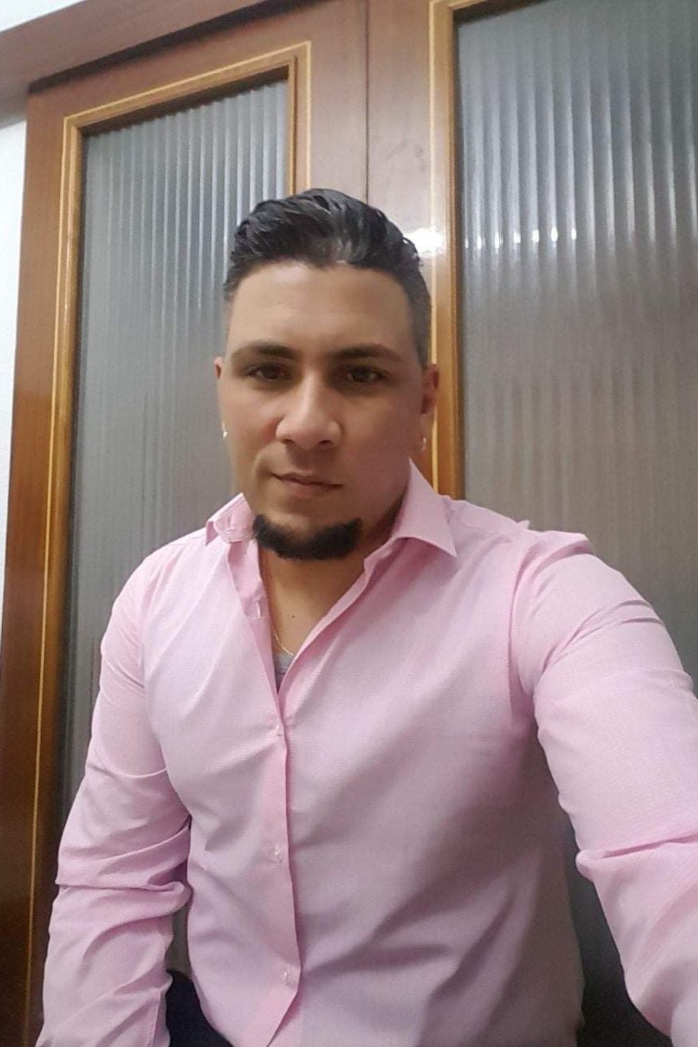 Post featuring Camisa rosa
