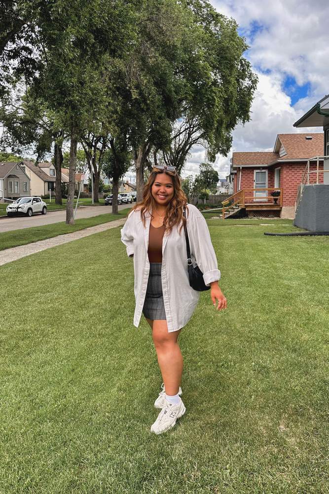 sydneycatherine's fit featuring Levi's, Old Navy, Reitmans, New Balance, Amazon Basics, Ray-Ban