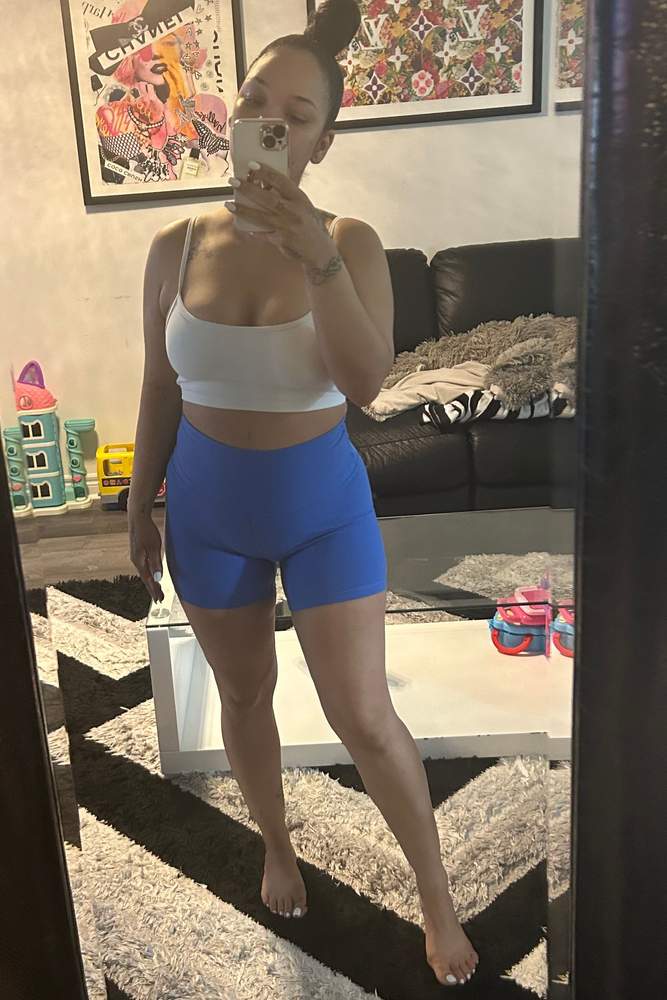 Always86's fit featuring Aritzia