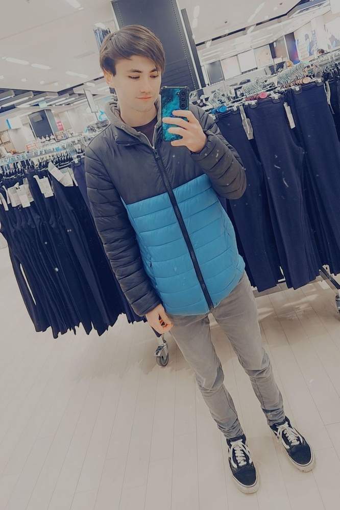 SeanWilsonUK's fit featuring George, Vans