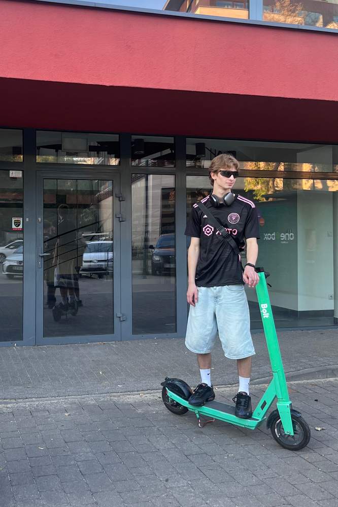 jacentyplacenty's fit featuring Zara, Adidas