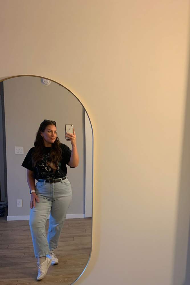 Thebrittanyb's fit featuring Levi's, Apple, Reebok | 6058c275a89de8060b148395, 608f71297242cabb012a30e6, 608792b28296ac83a0251352, 608e0e4d32acb98ea46e05a3, 608f71297242cabb012a30e7, 609845d5597ca1f6438835e9, 60a96591a927ba7d60aa4266, 66f21afa790384546743231e, 66f21afa7903845467432379, 60da315b7b72a58a5051db64
