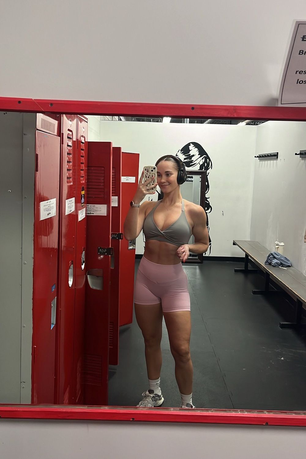 Post featuring Yeoreo Patrica 4.5" Seamless Shorts