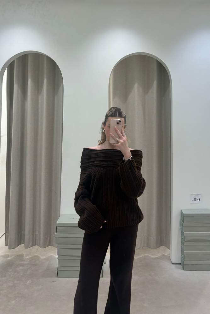 kateborisova's fit featuring OAK AND FORT, UGG