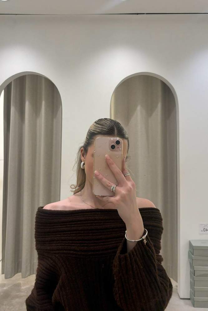 kateborisova's fit featuring OAK AND FORT, UGG