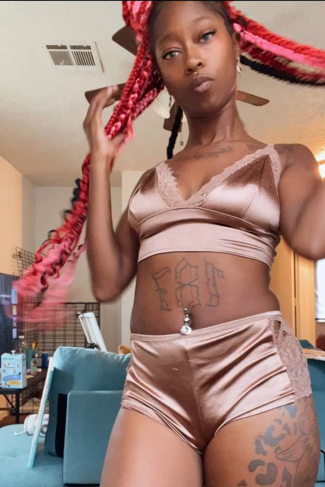 Yolamonae's fit featuring Fashion Nova | [object Object]