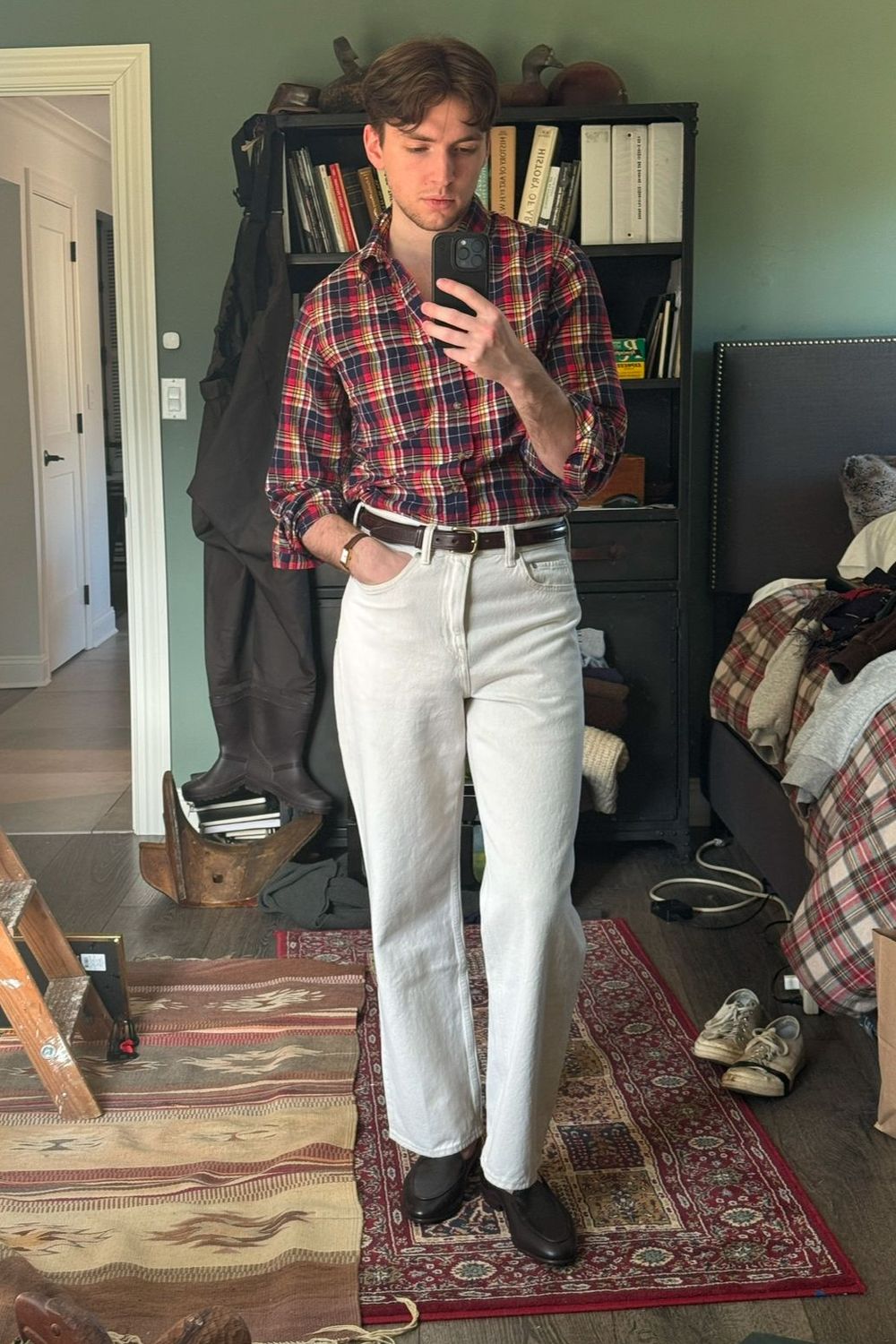 Post featuring 1" Bombay Stitch Belt in Havana Bridle