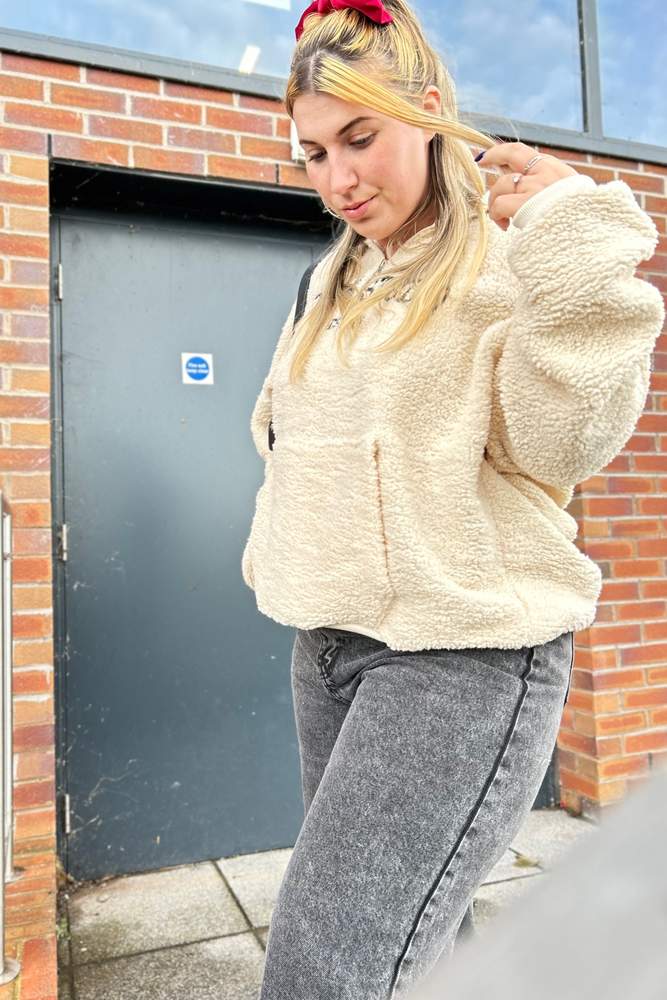 Kearaxbx's fit featuring Boohoo | 6058c05ca89de8060b148389