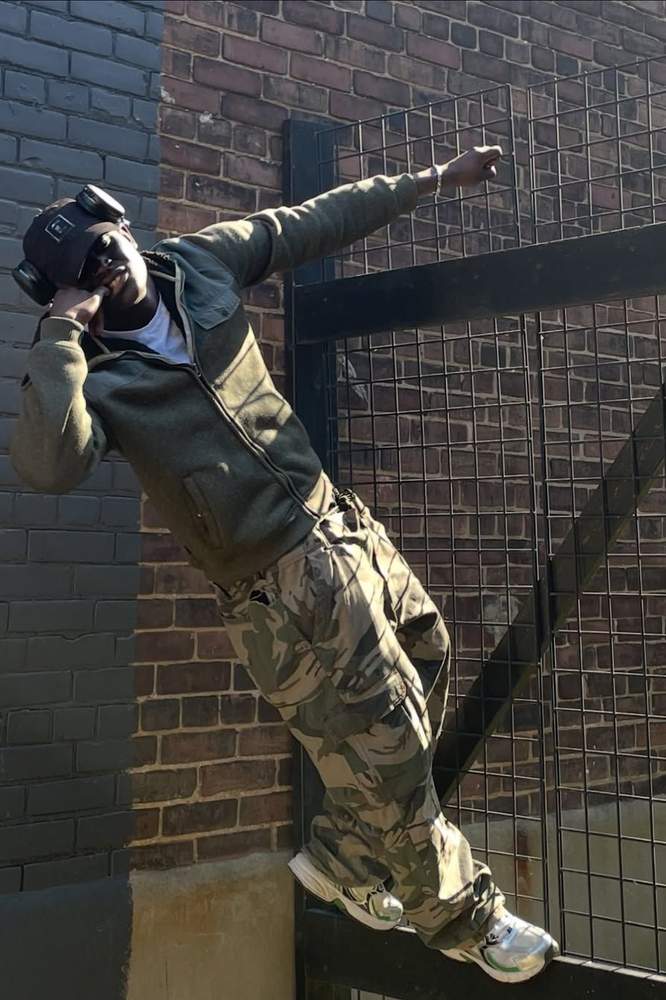 Sondersreign's fit featuring Wrangler, Avia