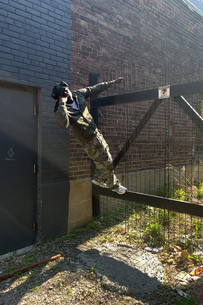 Sondersreign's fit featuring Wrangler, Avia