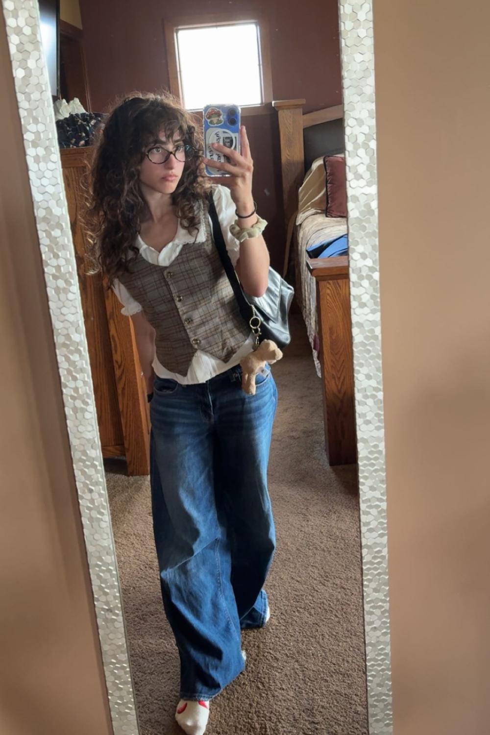 Post featuring AE Dreamy Drape Stretch Low-Rise Baggy Wide-Leg Jean Women's Americana 20 Regular