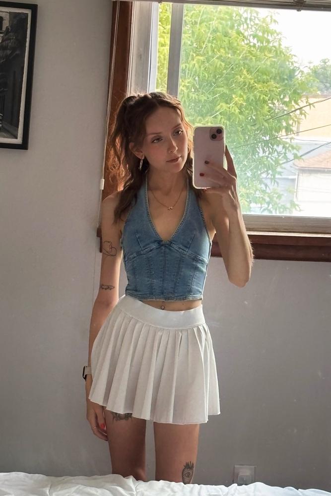ames's fit featuring Garage, Aritzia