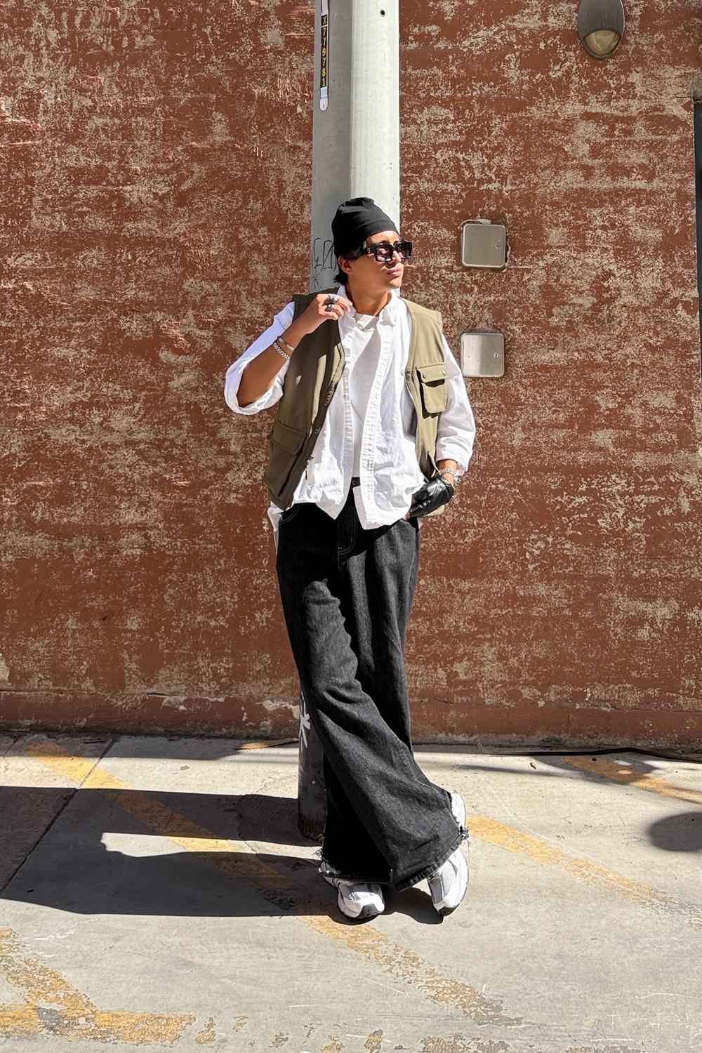 Post featuring Shannon Stitched Wide-Leg Jeans IA507