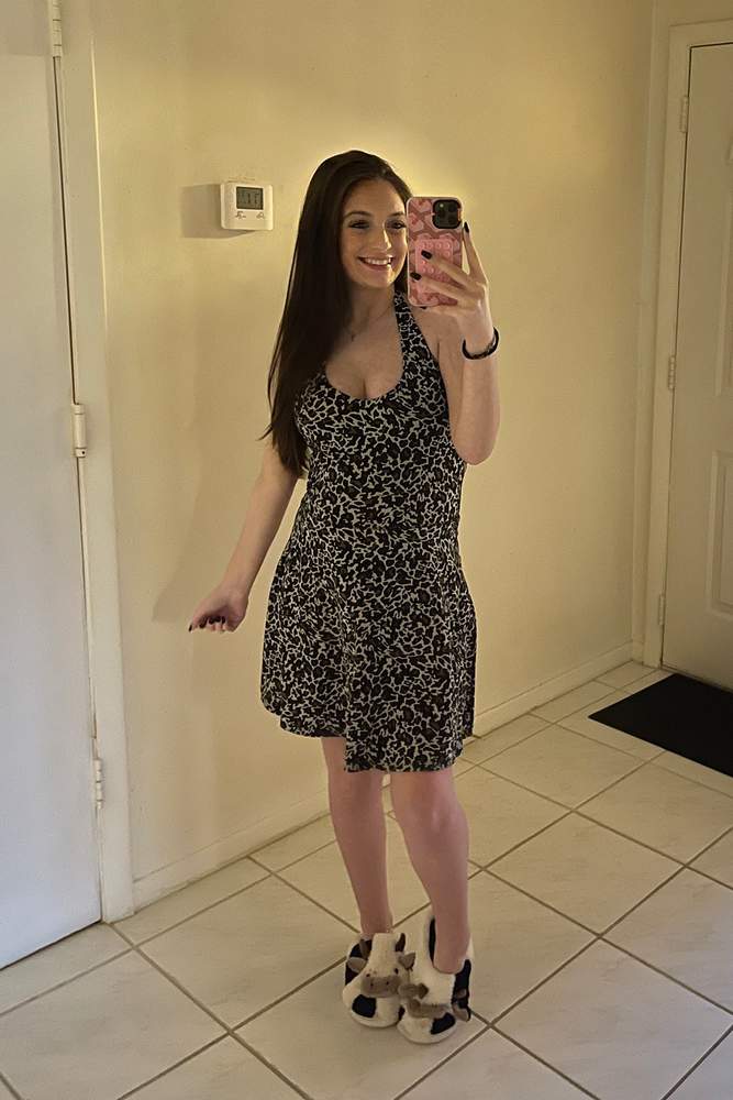 ohdesi's fit featuring Fabletics, Amazon Basics