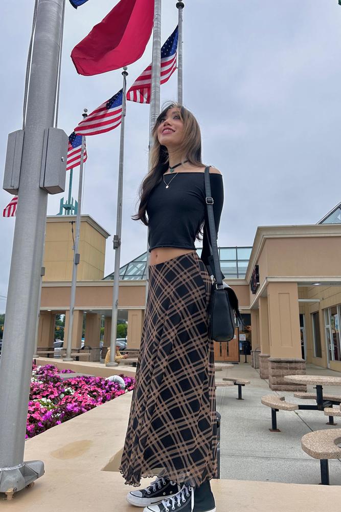 bayzieberryyy's fit featuring Hot Topic, Converse
