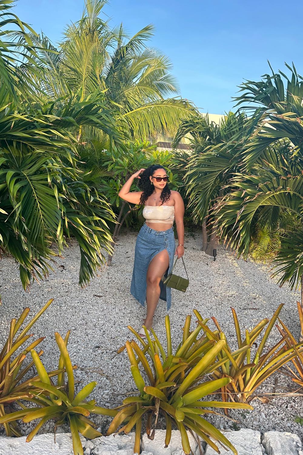 Xobeneeeexo's post featuring Zara, Amazon Basics, Jacquemus, Chanel. Feeling summer, beach, cute, ootd, feminine