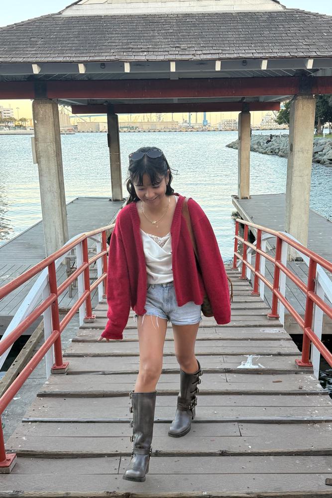 Stardust858's fit featuring Steve Madden, Dooney & Bourke, Vintage, Brandy Melville | 608f75cc7242cabb012a30f5, 608f75cc7242cabb012a30f6, 608e0e4d32acb98ea46e05a3, 60ac66ed21907d2896abc959, 608f7b607242cabb012a3101, 608792b28296ac83a0251352, 60ac66ed21907d2896abc95b, 6058c05ca89de8060b148389, 6058c275a89de8060b148395, 608f71297242cabb012a30e7