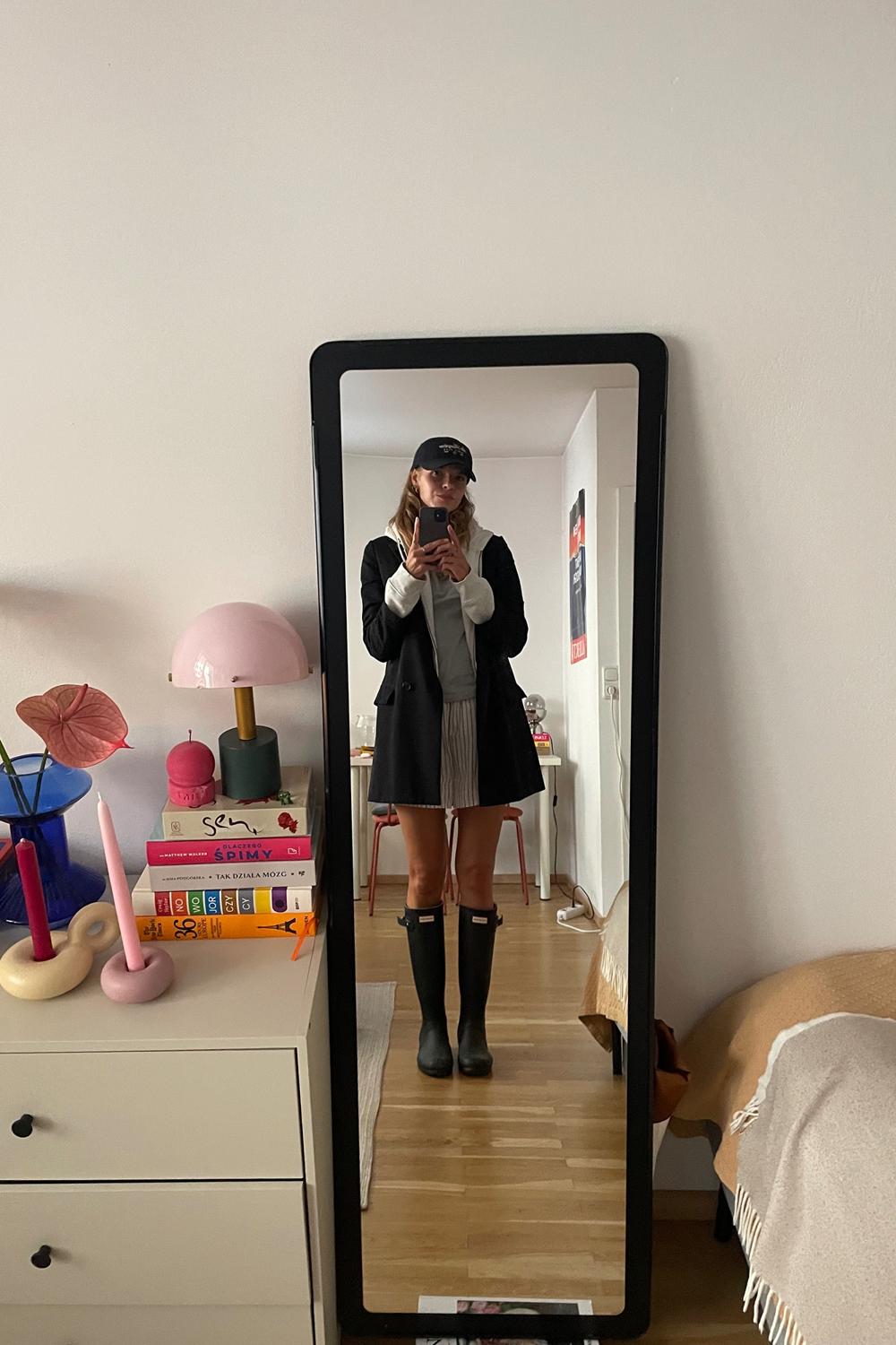MarziBambs's post featuring Arket, Hunter, Carhartt. Feeling summer, relaxed, casual