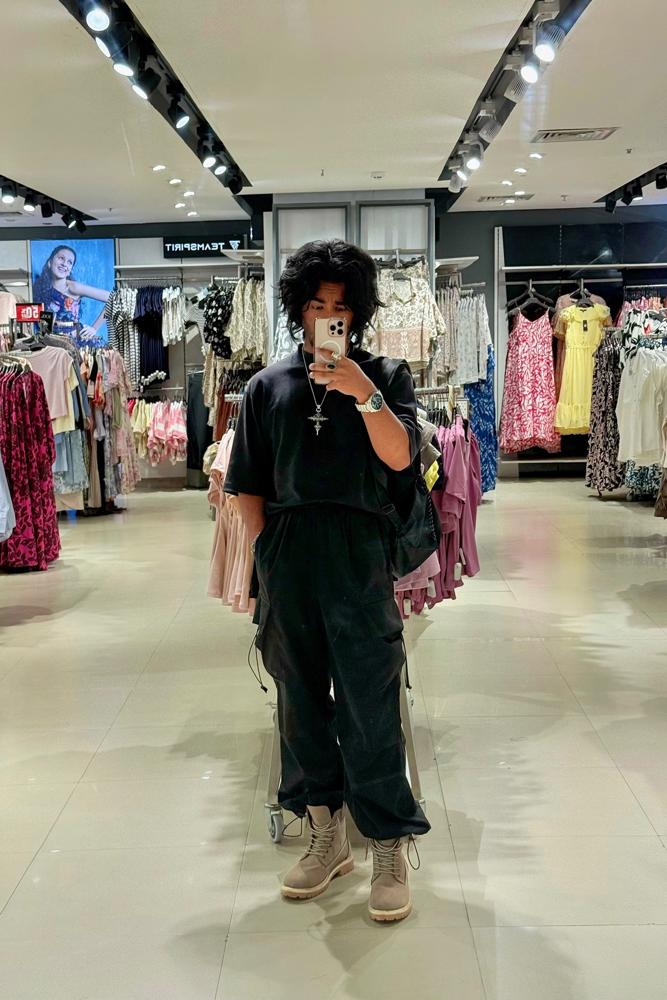 Barneyarc's fit featuring Timberland, Uniqlo, Tommy Hilfiger, boohooMAN, ASOS | streetwear, relaxed, trendy, ootd, casual, comfortable