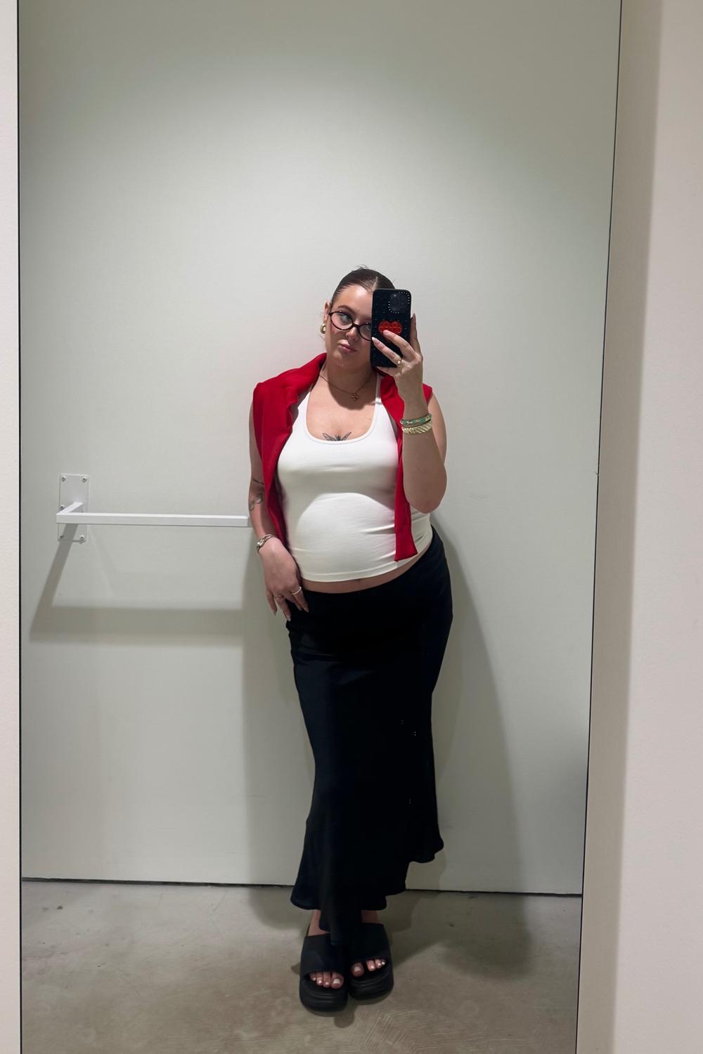 Post featuring OVAL SUNGLASSES