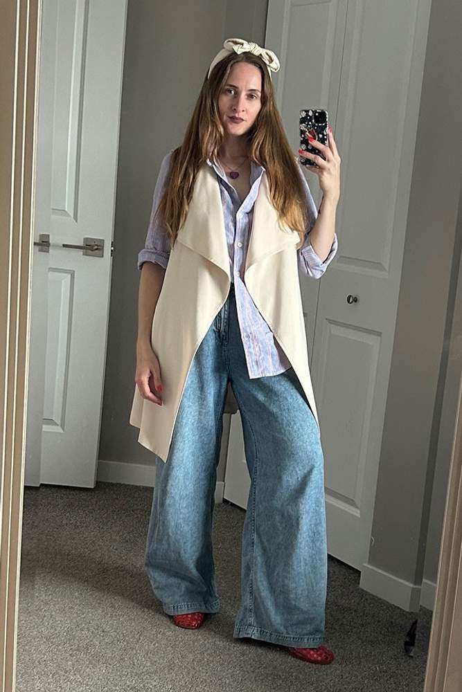DaniTrics's fit featuring Le Chateau, TEMU, GAP Factory, GAP